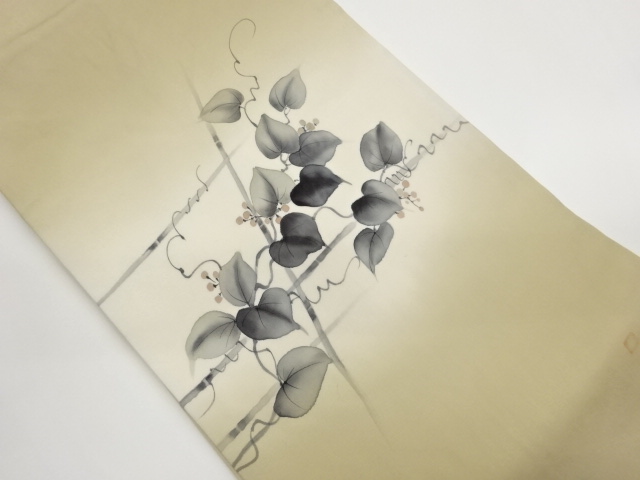 作家物　手描き塩瀬実に葉模様名古屋帯
